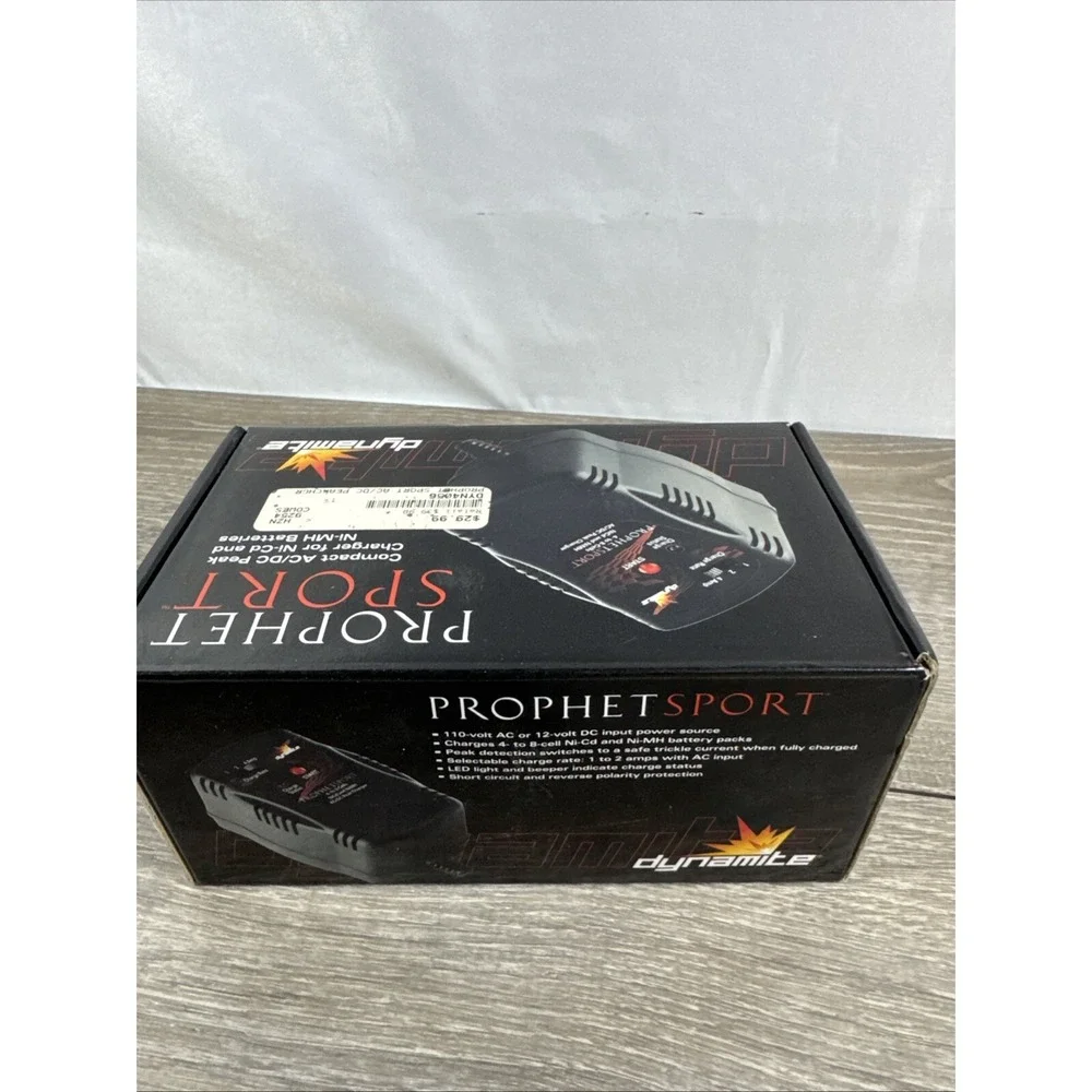 Dynamite Prophet Sport II Compact AC DC Charger Ni-Cd  Ni-MH  DYN4056